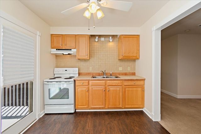 2011 Cedar Ln, Nashville, TN 37212