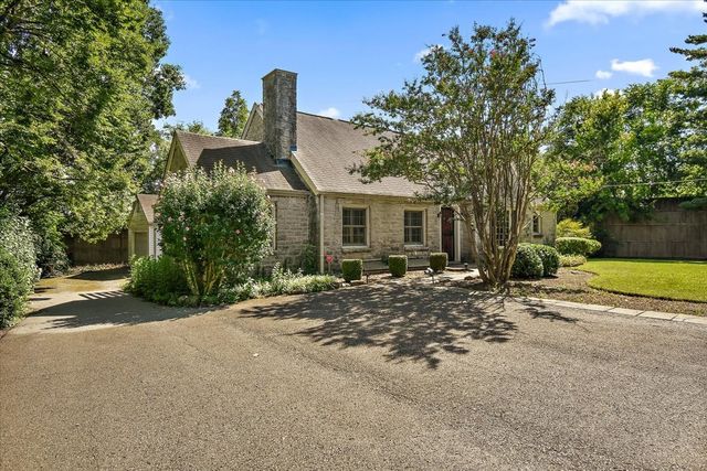 2011 Cedar Ln, Nashville, TN 37212