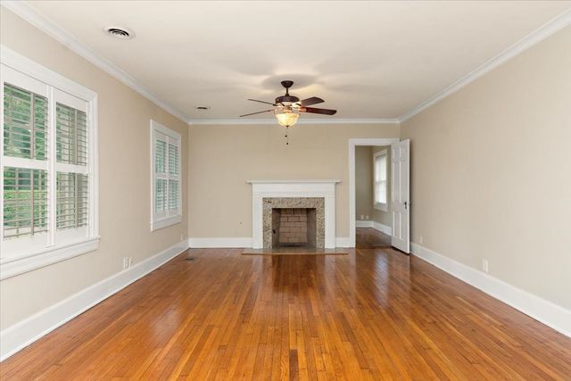 2011 Cedar Ln, Nashville, TN 37212