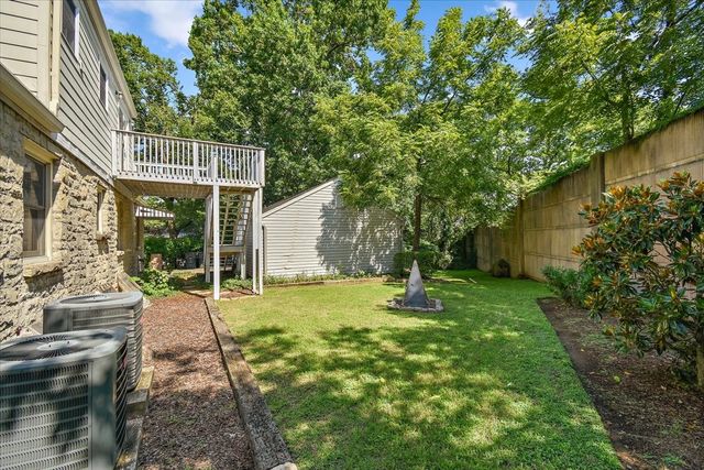 2011 Cedar Ln, Nashville, TN 37212