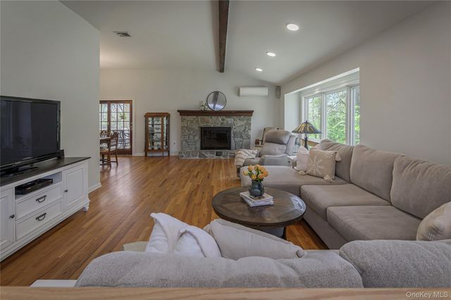 41 Cross Pond Road, Pound Ridge, NY 10576