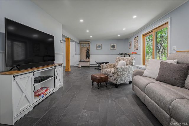 41 Cross Pond Road, Pound Ridge, NY 10576