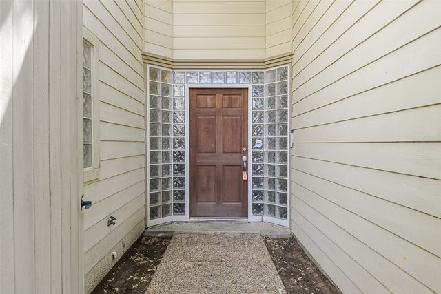 2210 Winter Sunday Way, Arlington, TX 76012