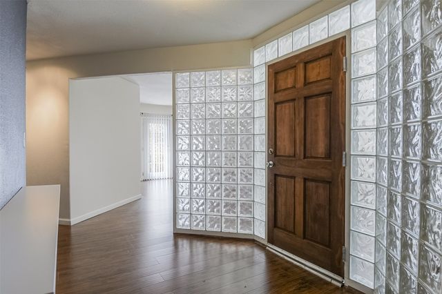 2210 Winter Sunday Way, Arlington, TX 76012