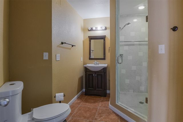 2210 Winter Sunday Way, Arlington, TX 76012