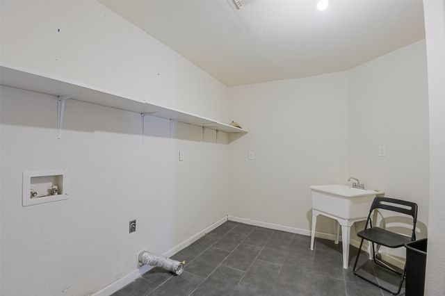 2210 Winter Sunday Way, Arlington, TX 76012