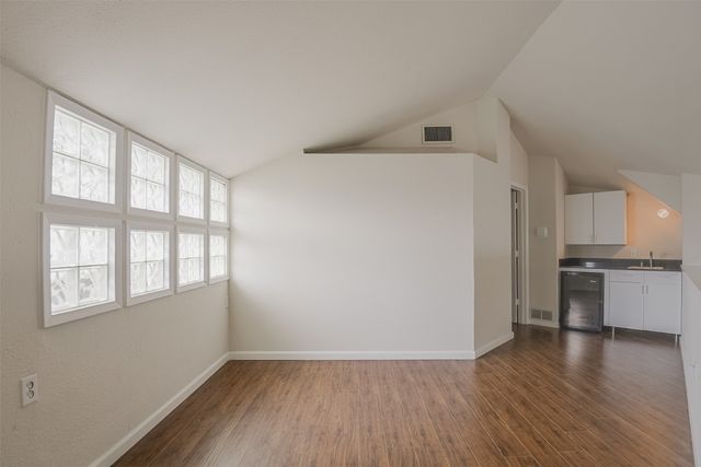 2210 Winter Sunday Way, Arlington, TX 76012