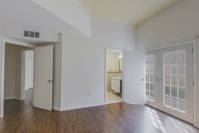 2210 Winter Sunday Way, Arlington, TX 76012