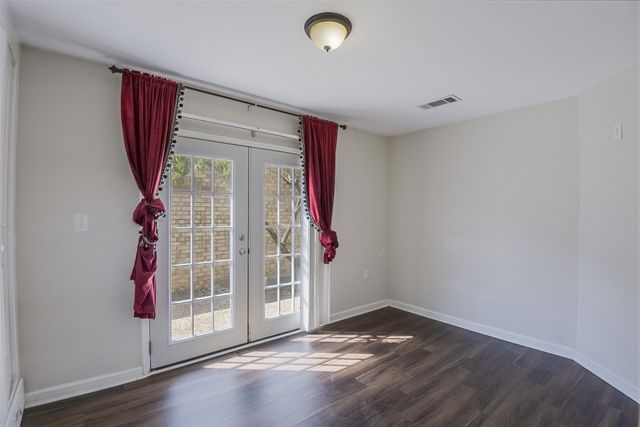 2210 Winter Sunday Way, Arlington, TX 76012