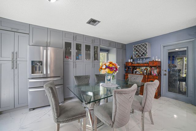 3517 NW 73rd Way NW, Coral Springs, FL 33065
