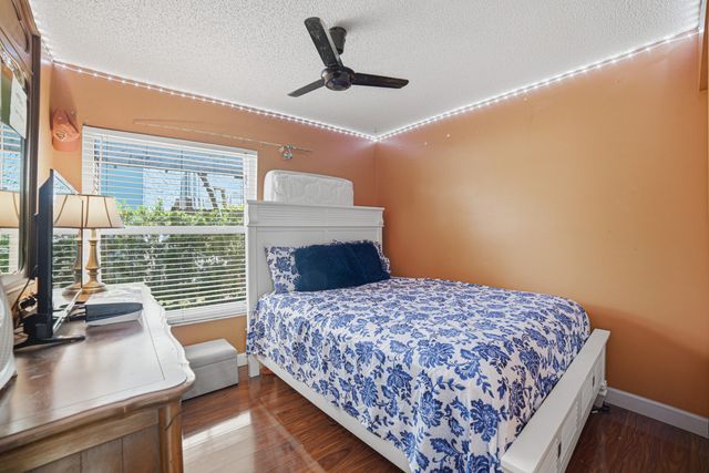 3517 NW 73rd Way NW, Coral Springs, FL 33065