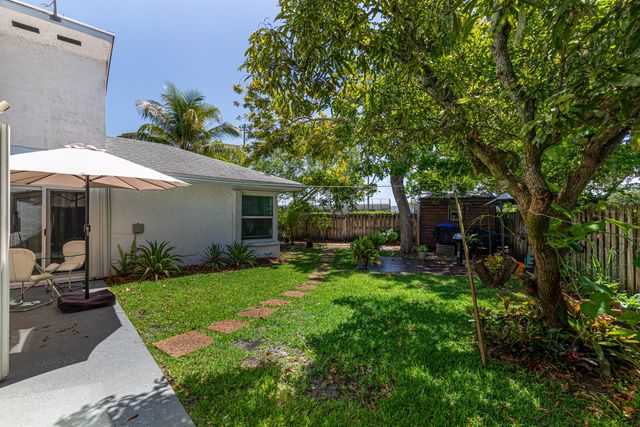 3517 NW 73rd Way NW, Coral Springs, FL 33065