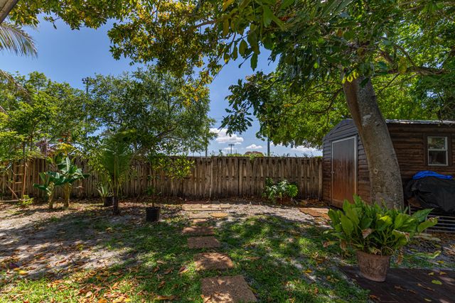 3517 NW 73rd Way NW, Coral Springs, FL 33065