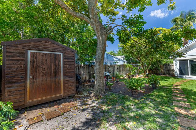 3517 NW 73rd Way NW, Coral Springs, FL 33065