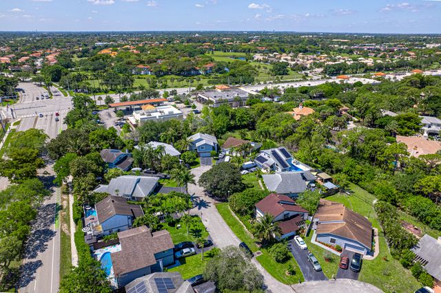 3517 NW 73rd Way NW, Coral Springs, FL 33065