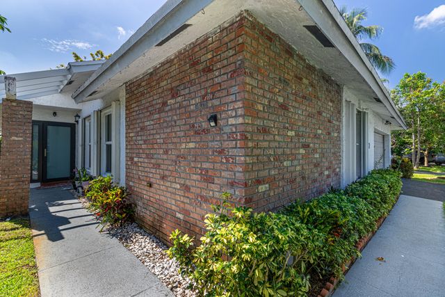 3517 NW 73rd Way NW, Coral Springs, FL 33065