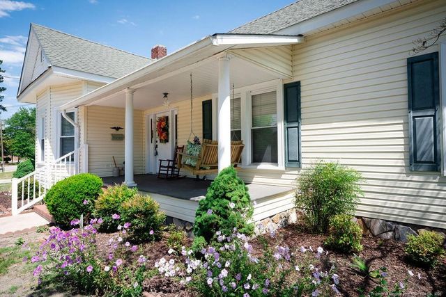 208 W Thompson Street, Fairmont, NC 28340