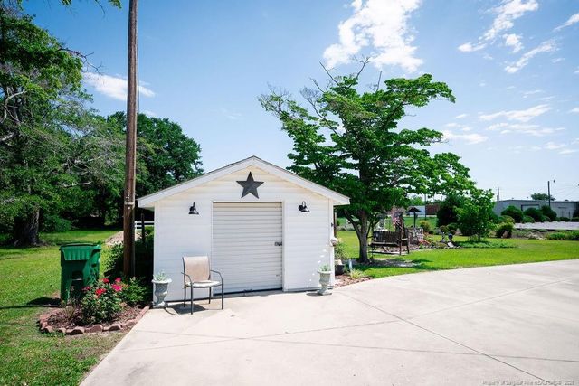 208 W Thompson Street, Fairmont, NC 28340