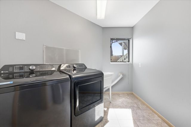15219 Fairbanks Trail NE, Prior Lake, MN 55372