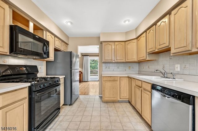 7 Munsee Trail, Branchburg Twp., NJ 08876