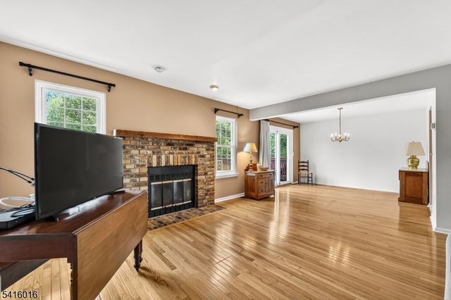 7 Munsee Trail, Branchburg Twp., NJ 08876
