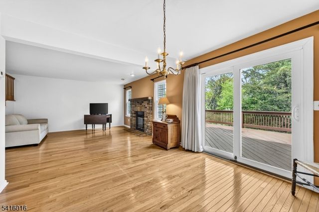 7 Munsee Trail, Branchburg Twp., NJ 08876