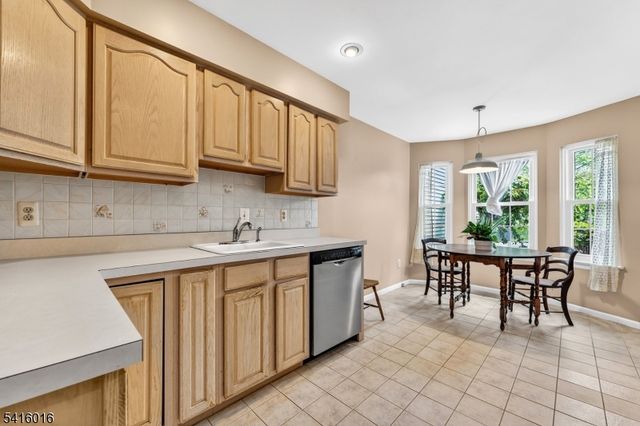 7 Munsee Trail, Branchburg Twp., NJ 08876