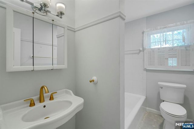 98 Vassar Drive, Paramus, NJ 07652