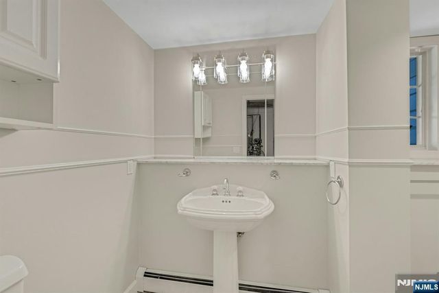 98 Vassar Drive, Paramus, NJ 07652