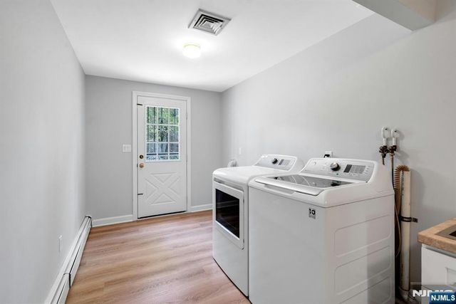 98 Vassar Drive, Paramus, NJ 07652