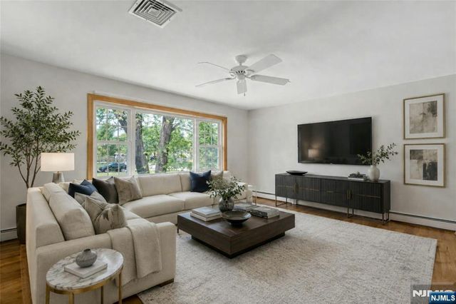 98 Vassar Drive, Paramus, NJ 07652