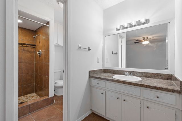 2020 Fordham Lane, Denton, TX 76201
