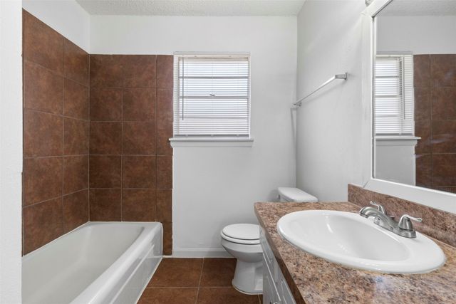 2020 Fordham Lane, Denton, TX 76201