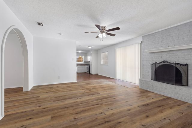 2020 Fordham Lane, Denton, TX 76201