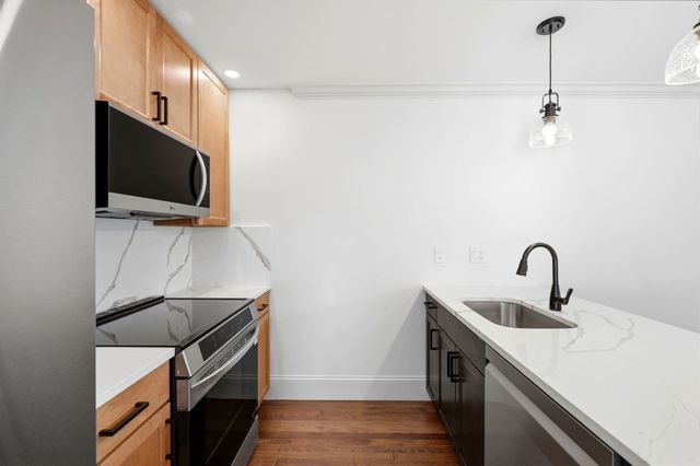 2 Railroad Avenue 2, Rowley, MA 01969