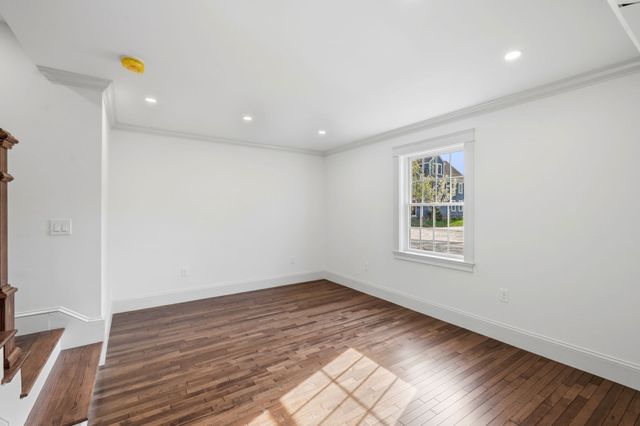 2 Railroad Avenue 2, Rowley, MA 01969
