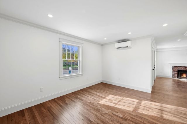 2 Railroad Avenue 2, Rowley, MA 01969