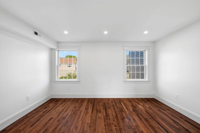2 Railroad Avenue 2, Rowley, MA 01969