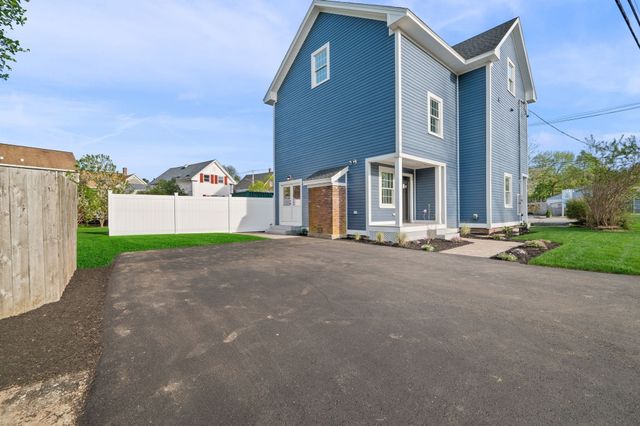 2 Railroad Avenue 2, Rowley, MA 01969