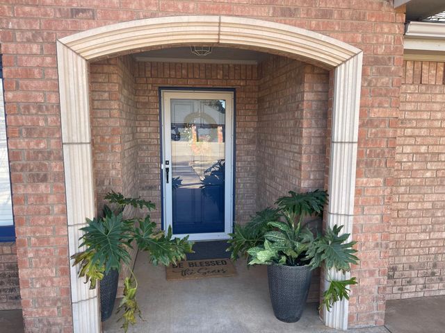 2529 N 1st Street, Tahoka, TX 79373