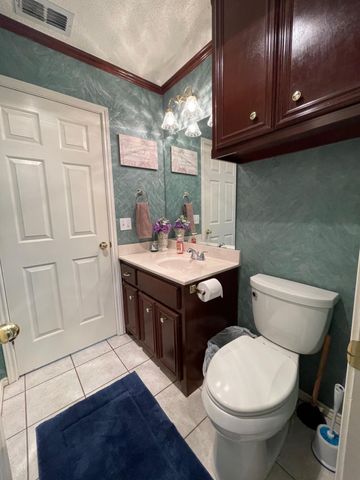 2529 N 1st Street, Tahoka, TX 79373