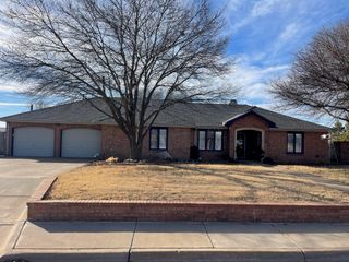 2529 N 1st Street, Tahoka, TX 79373