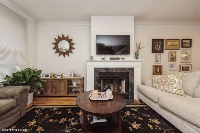 1960 N Seminary Avenue D, Chicago, IL 60614