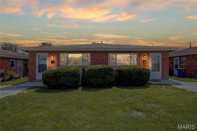 10788 Tropic Drive, St Ann, MO 63074