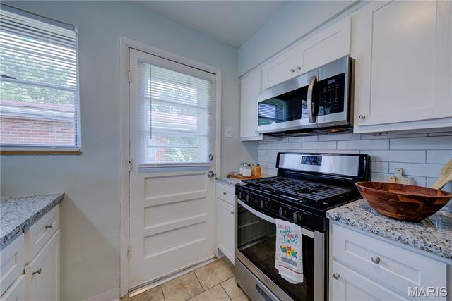 10788 Tropic Drive, St Ann, MO 63074