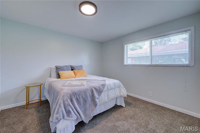 10788 Tropic Drive, St Ann, MO 63074