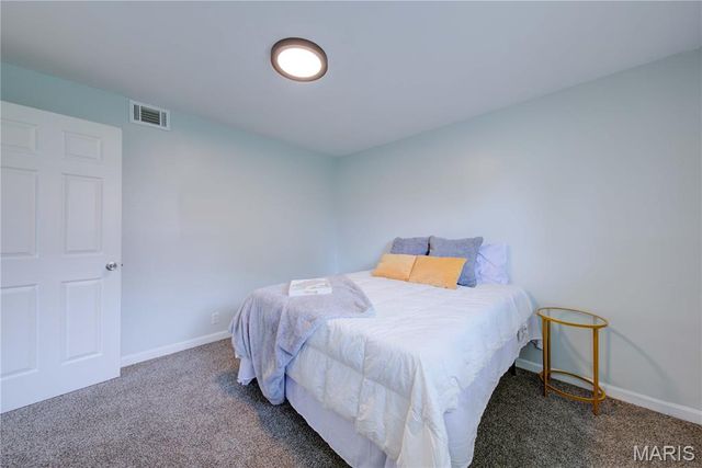 10788 Tropic Drive, St Ann, MO 63074