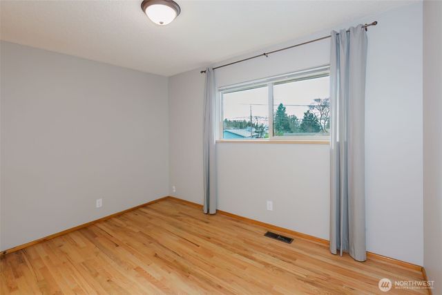 1412 Sheridan Road, Bremerton, WA 98310