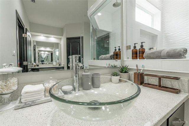 2001 N 46th Street, Mcallen, TX 78501