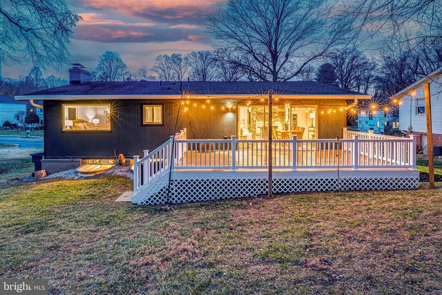 1717 VALLEY AVE, Mclean, VA 22101